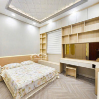 Định Cư Nước Ngoài, Bán Gấp Nhà 1T2L Hoàng Hoa Thám, P5, Phú Nhuận. Giá Cắt Lỗ 3Tỷ490/Căn 42M2. Shr
