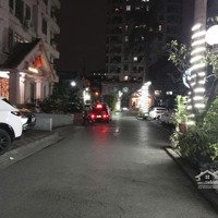 Bán Biệt Thự Sân Vườn Siêu Đẹp Trung Tâm Quận Ba Đình Khu Quan Chức Cấp Cao, Tặng Nội Thất Dát Vàng