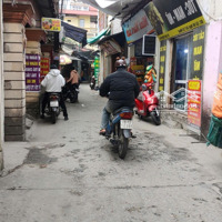 Cực Hiếm - Nhà Đất Cổ Nhuế -Diện Tích30M - Ôtô Kinh Doanh - Giá Cực Rẻ Chỉ Hơn 5 Tỷ