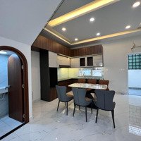 Săn Ngay Nhà Đẹp Hẻm 4M Rạch Bùng Binh, Q3, 62M2, Giá Bán 4Tỷ7, Sổ Riêng, 1 Trệt 2 Lầu, Đang Thuê 10 Triệu