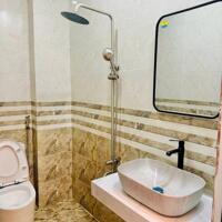 Nhà mới xây, sau Ngân Hàng ACB Lạc Long Quân, 4.5 tỷ