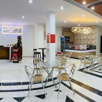 Khách Sạn Góc 2 Mặt Tiền 6 Lầu Hoàn Công Bãi Sau Thùy Vân