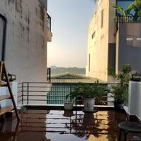 Cho thuê căn hộ 1PN rộng tới 90m2 tại Vũ Miên, Yên Phụ, Tây Hồ, đầy đủ nội thất, sân vườn rộng