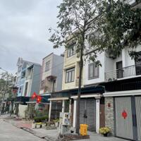 Bán Lk3-3 Sau Cây Xăng Cao Xanh,Hà Khánh A. DT:67.5m2,MT:4.5m.H:Tây Nam