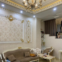 Tôi Cần Bán Vội Nhà Để Định Cư. Xe Hơi Đậu. Trung Tâm Quận 7, Xây Tâm Huyết 3 Tầng Hơn 8 Tỷ Thôi.