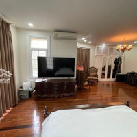 Bán Nhà Vườn Phố Nghĩa Đô 77M2, Phân Lô Ô Tô, Kinh Doanh, Vỉa Hè, Gara Ô Tô, Giá Bán 33.5 Tỷ.