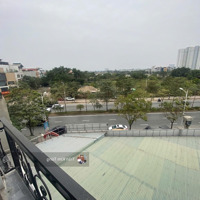 Bán Nhà Thạch Bàn - Cổ Linh, Cách Aeon 200M Về Ở Ngay 6 Tầng Chỉ 5,95 Tỷ Cách 1 Nhà Ra Mặt Cổ Linh
