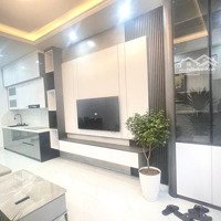 Ban Nhà ,Định Công Thương
41M2 5Tang Giá 9X Ty Thang Máy
Nhà Mới Xây ,Thiết Kế Sang Trọng Hiện Đại