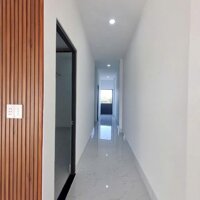 Nhà mới đẹp dt 115m2 1 lầu 3pn 2wc đường Tulip 7, thị trấn Đức Hòa giá 2,4 tỷ
