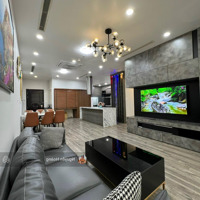 Bán Nhanh Căn Hộ Tại Royal City, Căn Góc, 131M2, Giá: 13.3 Tỷ, Liên Hệ: 0365 691 228