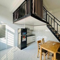 Cho Thuê Căn Hộ Có Gác Cao Cấp, Cửa Sổ Đón Nắng Rộng 35M2 Ở Hồ Văn Huê Gần Sân Bay Ở Phú Nhuận