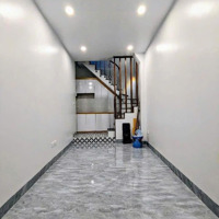 Bán Gấp- Nhà Đẹp Ở Luôn - Cát Linh - Đống Đa -Diện Tích:16M2 * 5 Tầng *3M* Giá Bán 5,15 Tỷ