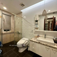 Bán Bất Chấp! Phố Trần Quang Diệu View Hồ, Sát Quận Ủy, 4 Làn Ô Tô Tránh, Vỉa Hè 5M,Diện Tích1 Tỷ/Năm