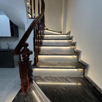 Việt Hưng Nhà 5 Tầng 43M2 Oto Đỗ Cổng Inbox Hoặc Liên Hệ 0967794736 Kim Huệ