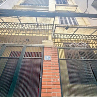 Chủ Nhờ Bán Căn Nhà - Đầu Phố Vũ Tông Phan - 63M2 -Mặt Tiền6.2M - Chỉ 12.3Đ - Dân Xây...