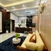 Nhà Đẹp PHỐ CỔ CẢM HỘI, Hai Bà Trưng 39/43m, 4 tầng, mt 8m, giá 8.6 tỷ.