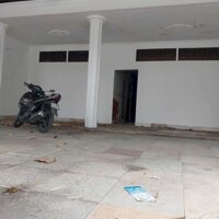 Bán Nhà Mặt Tiền Kinh Doanh Song Hành Siêu Đỉnh ,265m2, ngang khủng 9m. Dòng tiền 25 Triệu /Tháng.