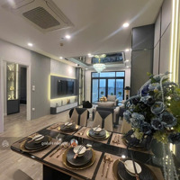 Bán Gấp Căn Hộ Tại Royal City, 2 Phòng Ngủ 132M2, 11.3 Tỷ, Liên Hệ: 036.569.1228