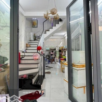 Nguyễn Chí Thanh - 4 Tầng Đúc - Xe Hơi Sát Nhà - Hoàn Công Đủ-6.5Tl