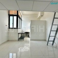 Cho Thuê Phòng Gác Cao Cửa Sổ Lớn Ở Được Đông Ngay Phạm Văn Đồng Cách Gigamall 5P, Ở Được Đông
