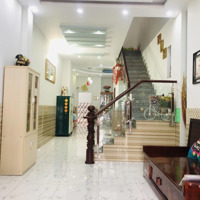 Bán Nhà Q8: Dương Bá Trạc,Phuong Vip, 72M2, 3Lầu, 3 Phòng Ngủ Xe Hơi Ngủ Trong Nhà. Full Nội Thất. Giá 9T7