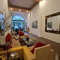Không Thể Bỏ Qua Siêu Phẩm Này Apartment Tây Hồ - Quảng An - Lô Góc - 5M Ra Mặt Phố Tầng 1 Sân Vườn