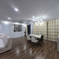 Cần Bán Căn Hộ 160M2 Thiết Kế 4 Ngủ, Tầng Trung, View Thoáng, Ban Công Đông Nam Tại Goldmark City.