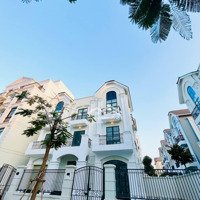 Cho Thuê Biệt Thự Vinhomes Quận 9 Làm Văn Phòng Giá Bán 40 Triệu /Tháng