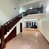 Trần Cung, Cầu Giấy, 2 Nhà Ra Phố, Gara 2 Ô Tô, 81M 5 Tầng Dân Xây Đẹp Hiện Đại Chỉ 18 Tỷ