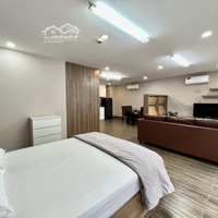 Cho Thuê Căn Hộ Châu Âu 1 Phòng Ngủ- 70M2, Mới 100% Ngay Phan Xích Long, Quận Phú Nhuận. 2 Cửa Sổ Đón Nắng