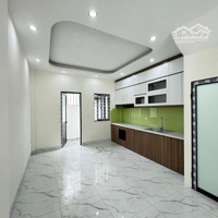 Nhà 4T*52M2 Mặt Ngõ Rộng, Có Sân Để Xe Riêng Cách Đl.thăng Long.1,5Km. Sát Chợ, Trường. Giá Bán 3,3 Tỷ