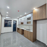 Yên Lãng 55M X 5 Tầng Thang Máy. Cách Mặt Phố 15M. Nhà Đẹp Ở Luôn. Liên Hệ: 0989388246