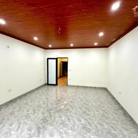 LOANH QUANH 7 CỦ TỎI ,THỔ CƯ DÂN XÂY DỰNG , NGÕ NÔNG ,Ô TÔ THÔNG , SỔ ĐỎ CHÍNH CHỦ , DÒNG TIỀN . LỆ MẬT - LONG BIÊN.