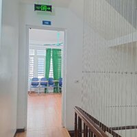 Cho thuê nhà mặt phố Lô góc Nguyễn Văn Lộc dt105m2, 5 tầng - KD Spa, Thẩm mỹ, Trung tâm