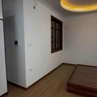 Cho thuê nhà Phố Kim Giang, 39m2 x 5 tầng, 3 ngủ, 12 Triệu