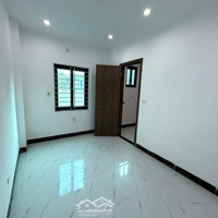 - Bán Nhà 3 Tầng Đẹp, Fun Nội Thất Giáp Quận Hà Đông Gí 2 Tỷ Nhỏ Xíu Thôi Ạ