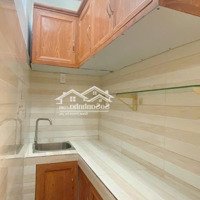 Nhà Mới, Hẻm 5M - Cư Xá Đô Thành - 24M2, 2Tầng - 10 Triệu/Tháng