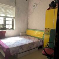 Cho thuê nhà Phố Vương Thừa Vũ, 4 tầng, 50m2, 3 ngủ, 3 WC, 12 Triệu/th