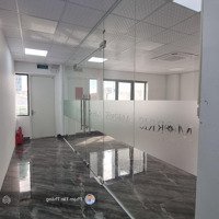 Cho Thuê 150M2 Văn Phòng Trên Tòa Nhà Văn Phòng Mới Xây Ngay Gần Nhà Hát Lớn