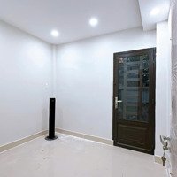 Bán Nhà Quận 4, Nhà Mới Đẹp, Trên 40M2 Đất, 2 Tầng, 2Mặt Tiềntrước Và Sau, Sân Rộng !