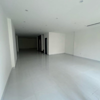 Tòa Nhà Đường Lam Sơn, Khu Sân Bay. Dt: 7X20M, Hầm 5 Tầng. Sàn Suốt, Thang Máy Đầy Đủ. Giá 75 Triệu