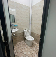 Cho Thuê Mặt Tiền Quận 1 - Đường Tôn Thất Tùng