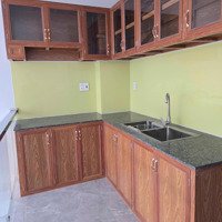 Chính Chủ Cho Thuê Nhàmặt Tiềncmt8 P.13 Q.10 3,5X11 3L St 3 Phòng Ngủ 3 Vệ Sinhnhà Mới Giá Bán 23 Triệu, 07 888666 98 Ngân