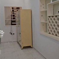 Cho Thuê Mặt Bằngmặt Tiềnphó Đức Chính P. 1 Quận Bình Thạnh Giá Bán 8 Triệu 52,5M2