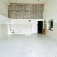 Mặt Bằng Rộng Ưu Đãi Dịp Tết, Sạch Sẽ Thoáng Mát