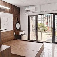 Bán Nhà Tập Thể Giảng Võ, Ngọc Khánh, Ba Đình, Lô Góc, 3 Ngủ, 2 Vệ Sinh 2 Thoáng, Sân Để Xe Rộng