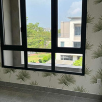 Cần Bán Nhà Phố 2 Mặt Thoáng Giá Bán 4,250 Tỷ. Liên Hệ: 0933112292