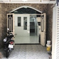 Giá 9 Triệu/Th, Cho Thuê Nhà Nguyên Căn Hẻm Phạm Văn Chiêu P8 Gv - Ngay Ngã Tư Quang Trung 2 Phòng Ngủ2Wc