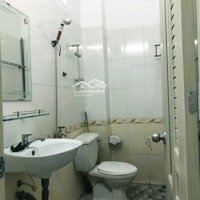 Giá 9 Triệu/Th, Cho Thuê Nhà Nguyên Căn Hẻm Phạm Văn Chiêu P8 Gv - Ngay Ngã Tư Quang Trung 2 Phòng Ngủ2Wc
