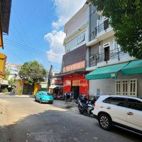 Ký Túc Xá Phòng 4 Người Giường King Size 2Mx2M